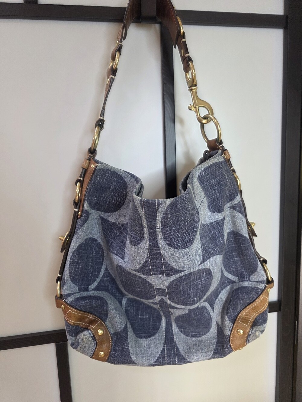 Authentic Classic Coach Denim Pattern Hobo Bag with Brown Leather Trim 15 x 13 - Picture 6 of 6